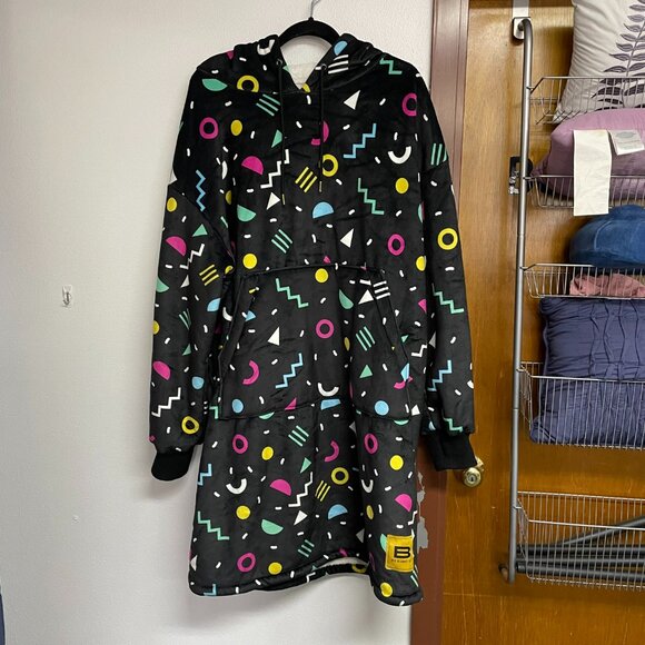 Big Blanket Co Other - Big Blanket Co Hideout Hoodie Unisex with Bag